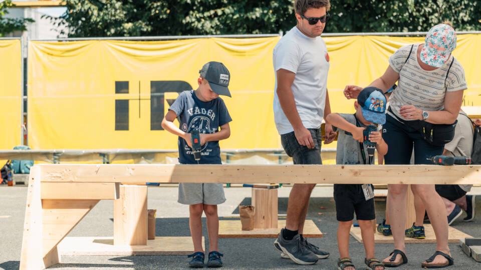 Internetdaten_2025_i+R_Sommerfest_byDarrenFeels-82